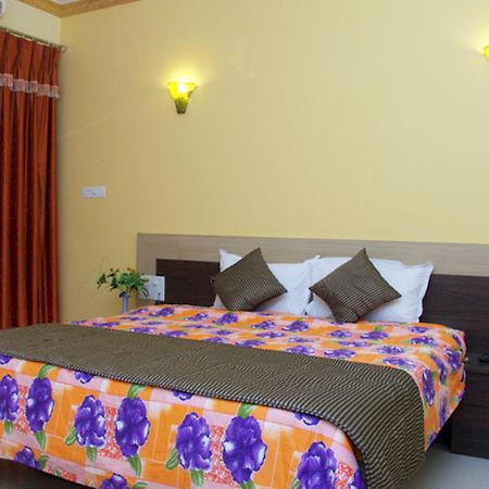 Rbr Suites Calangute Exterior foto