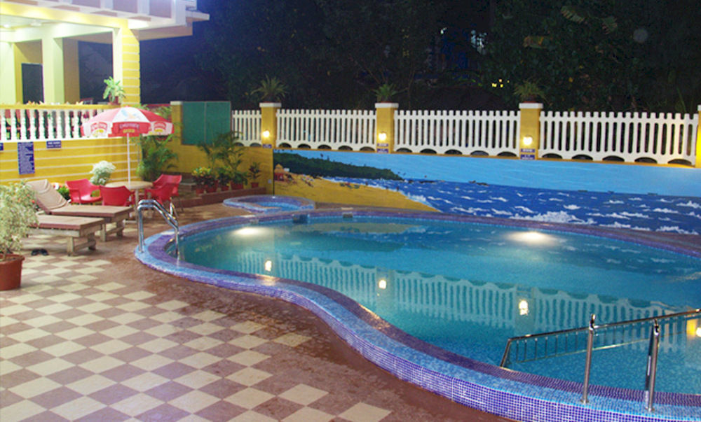 Rbr Suites Calangute Exterior foto