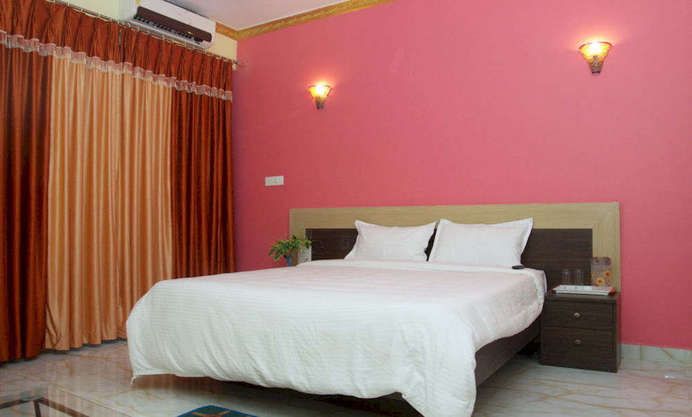 Rbr Suites Calangute Exterior foto