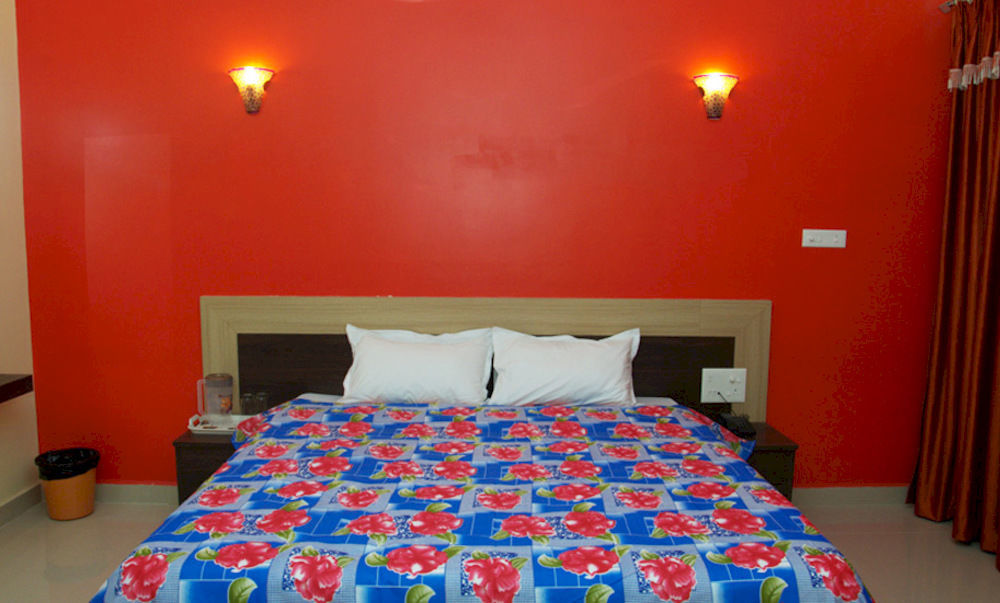 Rbr Suites Calangute Exterior foto