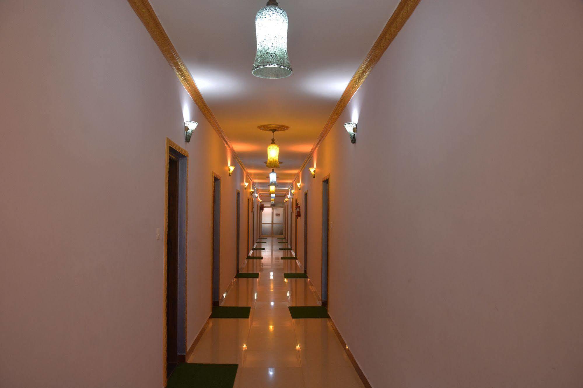 Rbr Suites Calangute Exterior foto